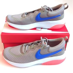 Nike Project Pod Girls Running shoes sz 7Y